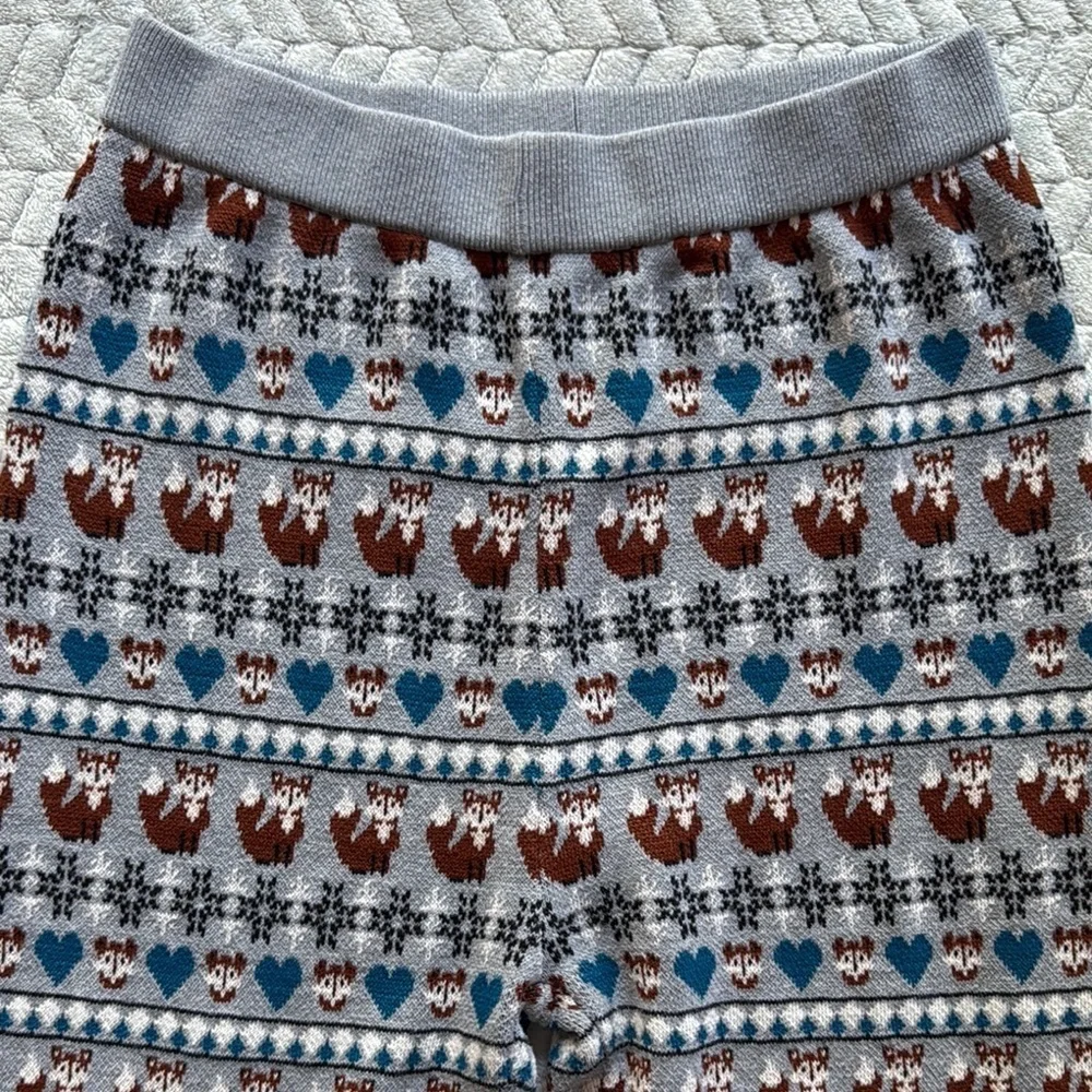Unique Vintage Grey Foxes Pajama Pants Size 10/12